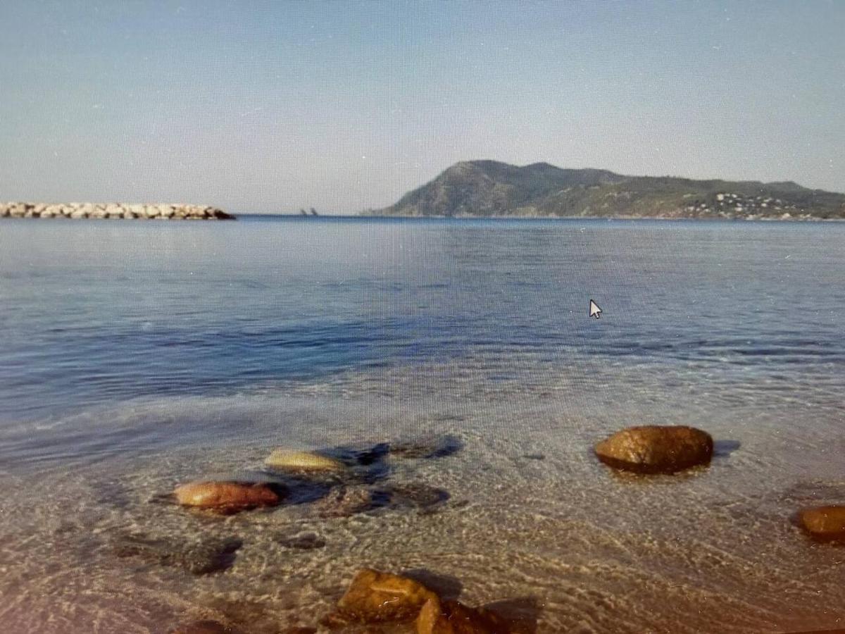 Pin Rollan Beach Saint-Mandrier-sur-Mer Εξωτερικό φωτογραφία